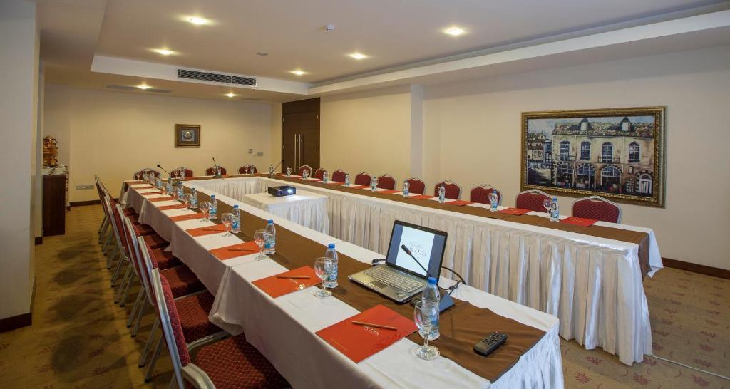 Safir Hotel Gaziantep Exterior photo