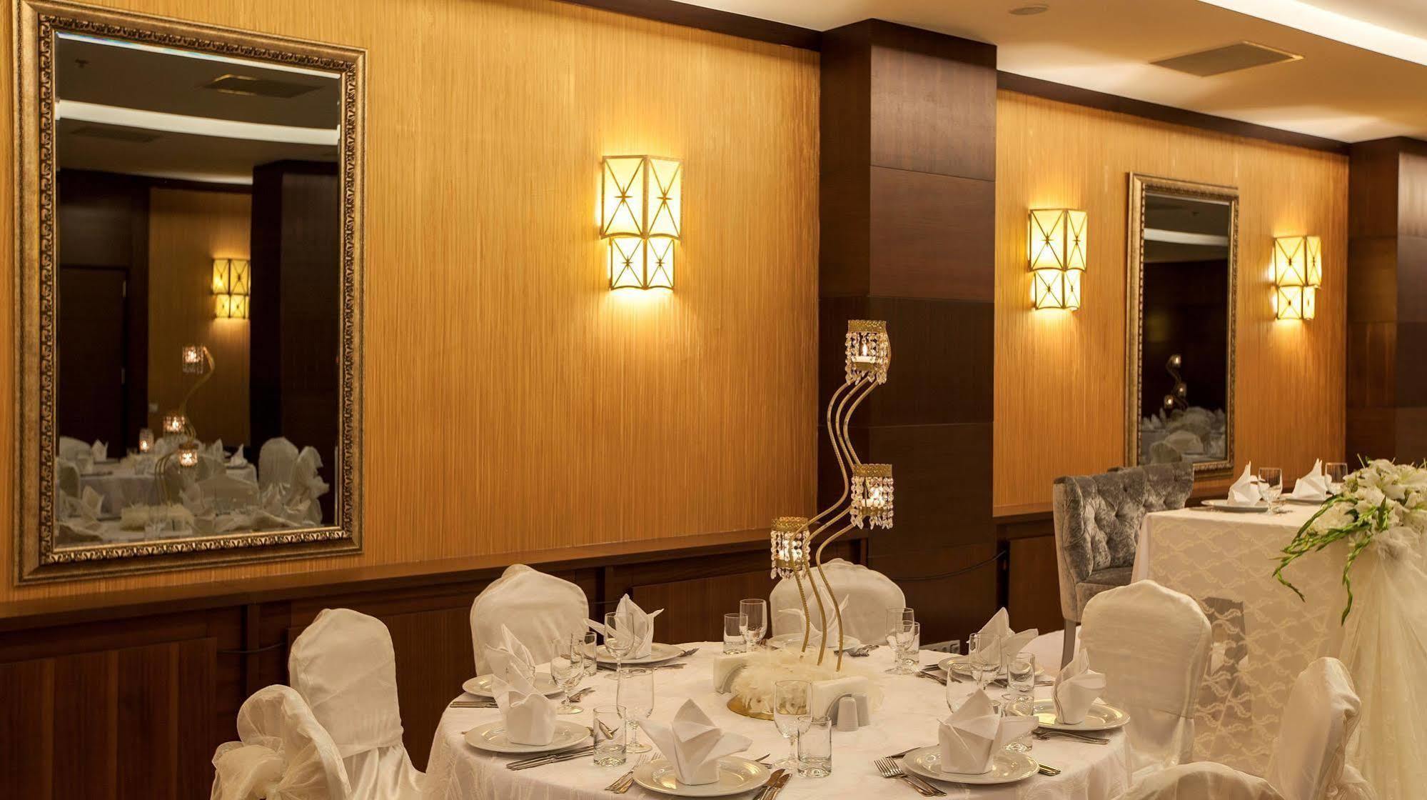 Safir Hotel Gaziantep Exterior photo